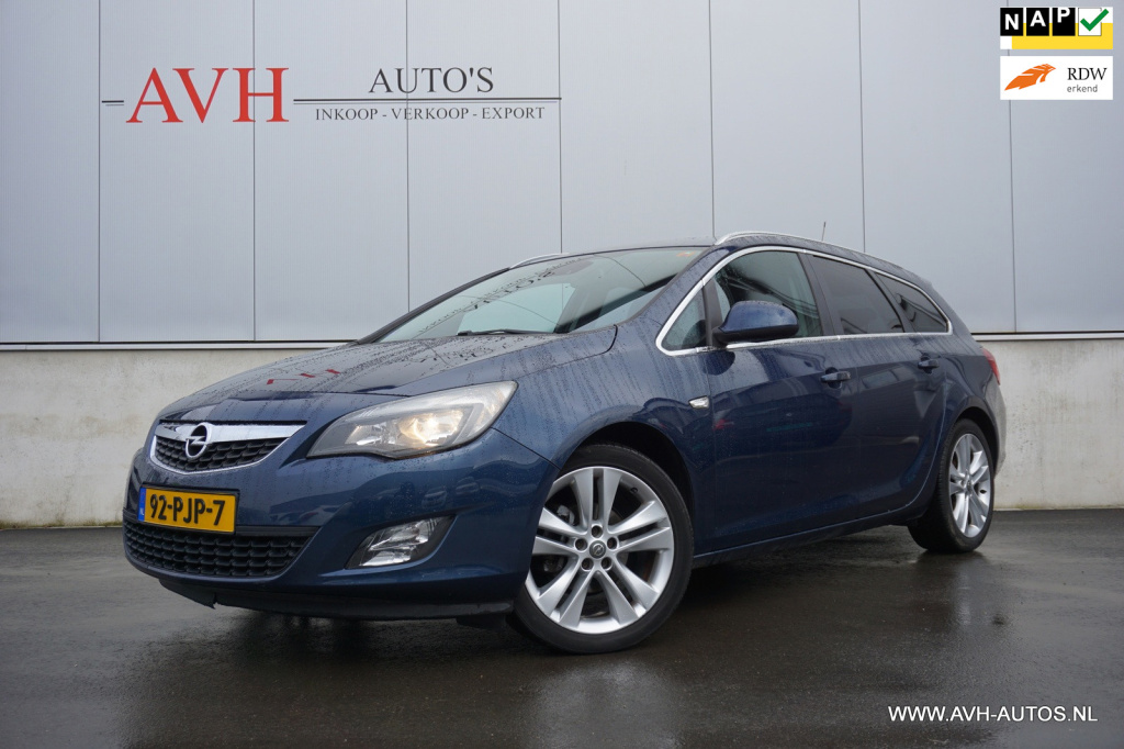 Opel Astra sports tourer 1.4 turbo sport