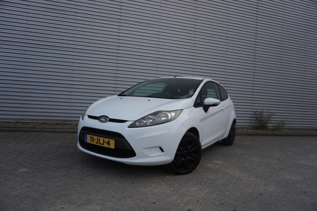 Ford Fiesta 1.25 limited airco / elektr. ramen / carplay / nap