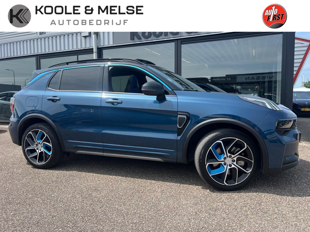 Lynk & Co 01 1.5 261pk panodak , adaptive cc , carplay , 360gr camera