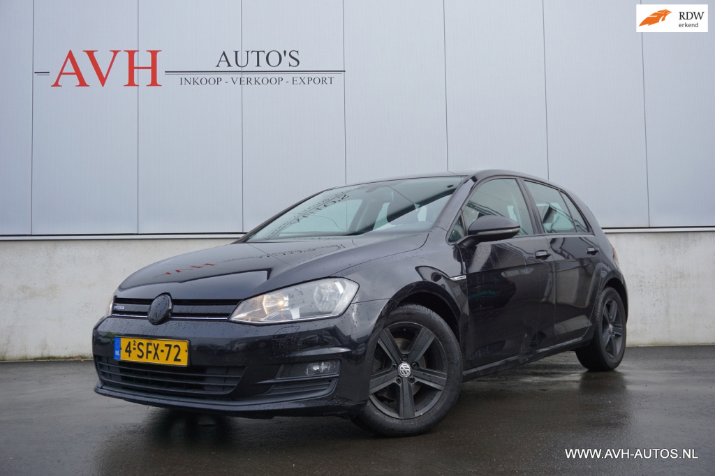 Volkswagen Golf 1.6 tdi highline bluemotion