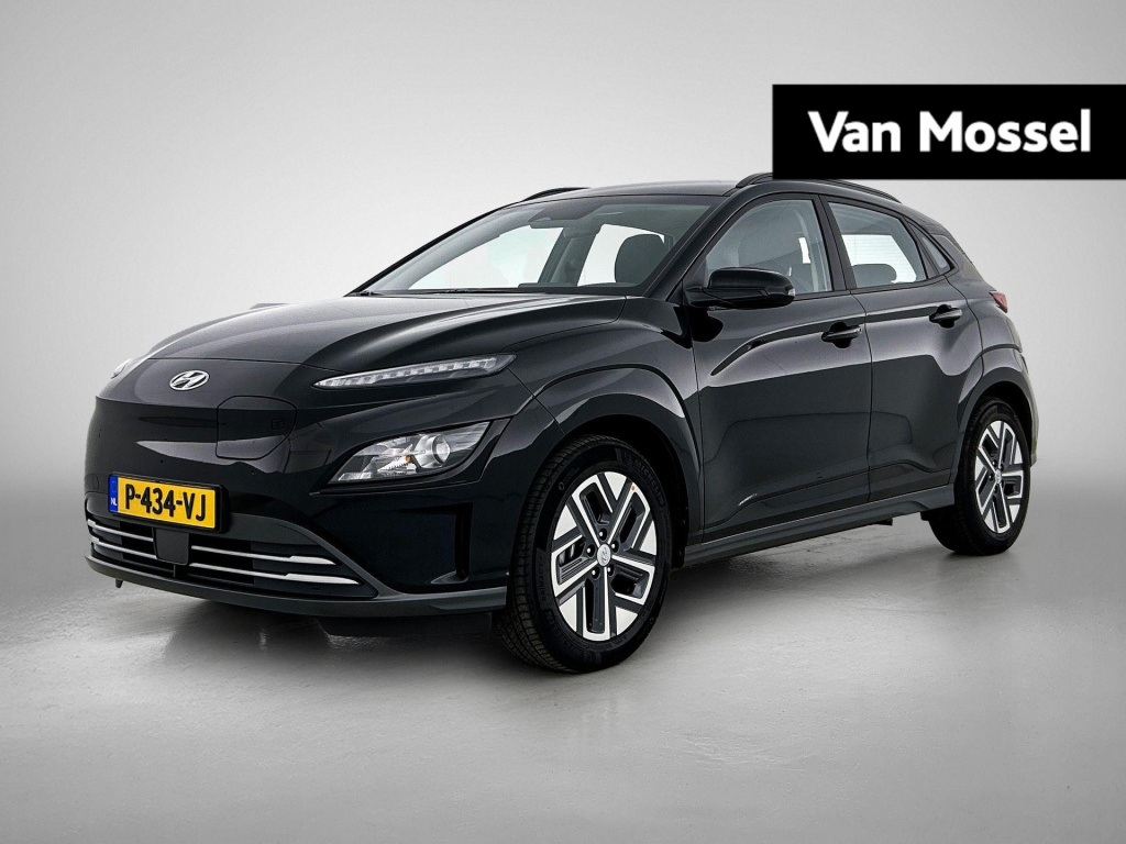 Hyundai Kona ev comfort 64 kwh | automaat | adaptive cruise control | apple carplay | trekhaak | camera | krell | virtual cockpit | climate control | navigatie | dab