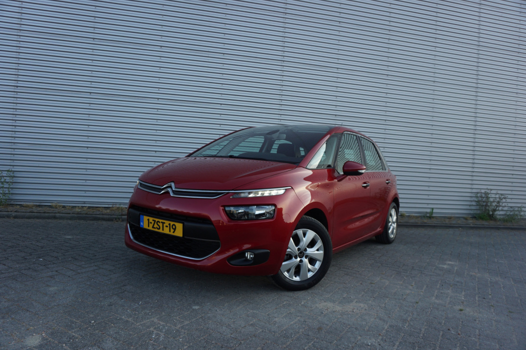 Citroen C4 Picasso 1.2 puretech intensive climate / navi / cruise / parkeers. / elektr. ramen / trekhaak / lm velgen / nap