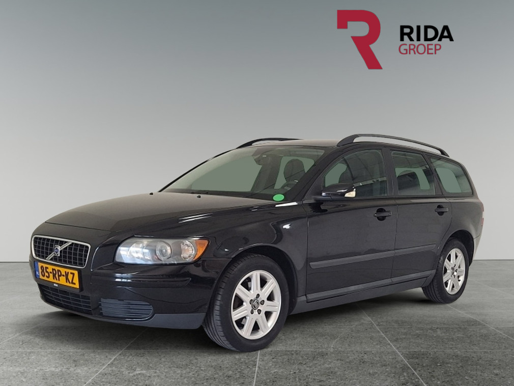 Volvo V50 1.8 momentum | trekhaak | airco | cruise control