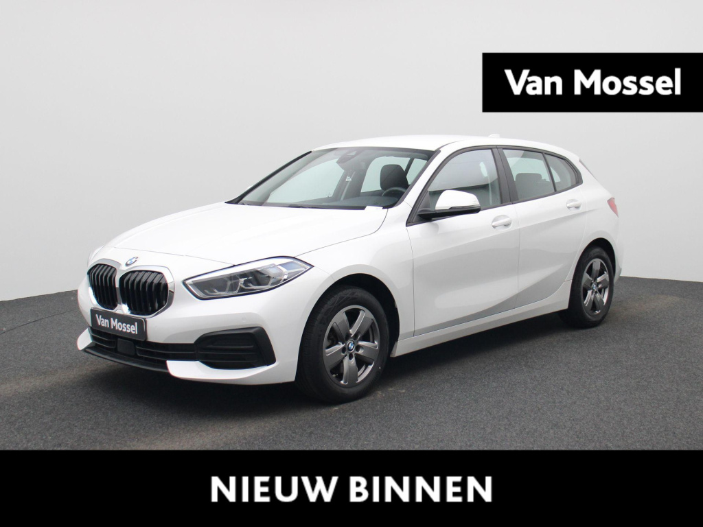 BMW 1 Serie 118i executive | navigatie | climate control | parkeer sensoren | lmv | bluetooth | virtual cockpit | cruise control | apple carplay
