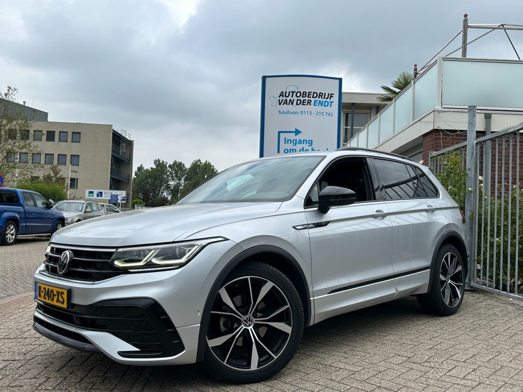 Volkswagen Tiguan 1.5 tsi r-line business+ trekhaak camera 20'' black style iq light