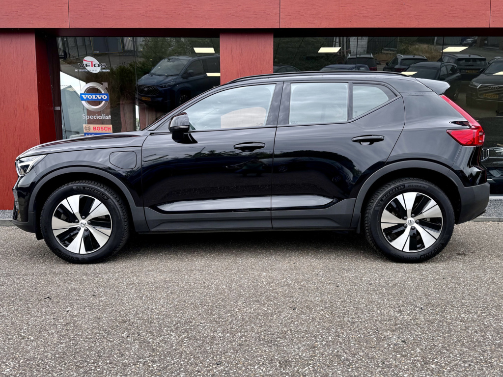 Volvo XC40 1.5 t4 plug-in hybrid plus dark | trekhaak | harman/kardon | winterpack!