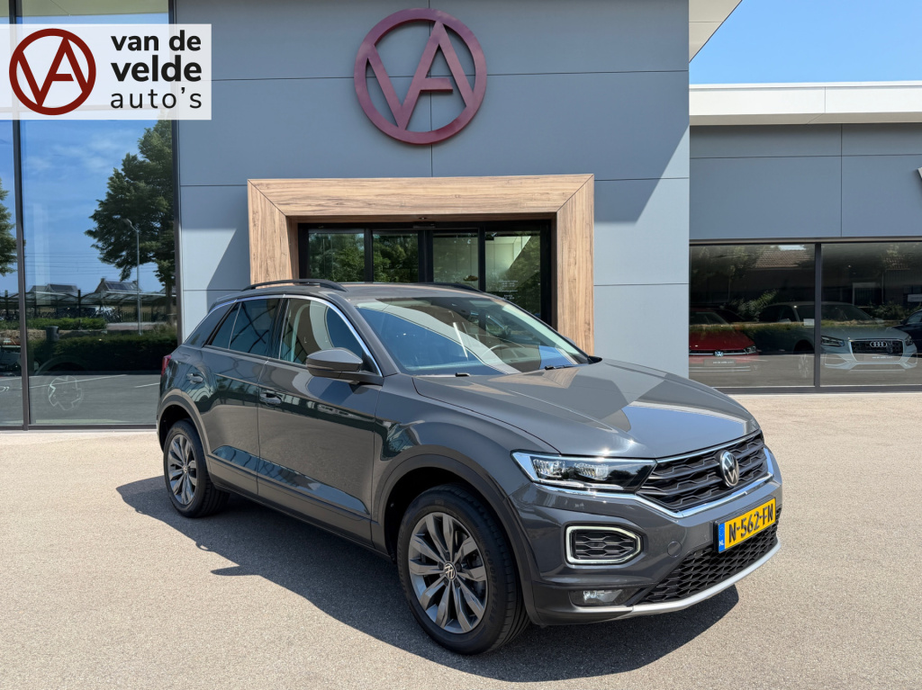 Volkswagen T-roc 1.5 tsi 150pk dsg style | camera | trekhaak | navi | carplay | adap. cruise | rijklaar incl. garantie