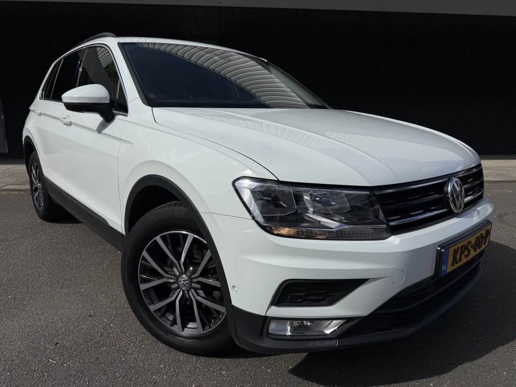 Volkswagen Tiguan 1.4 tsi act connected series - luxe uitvoering - leer - pano -