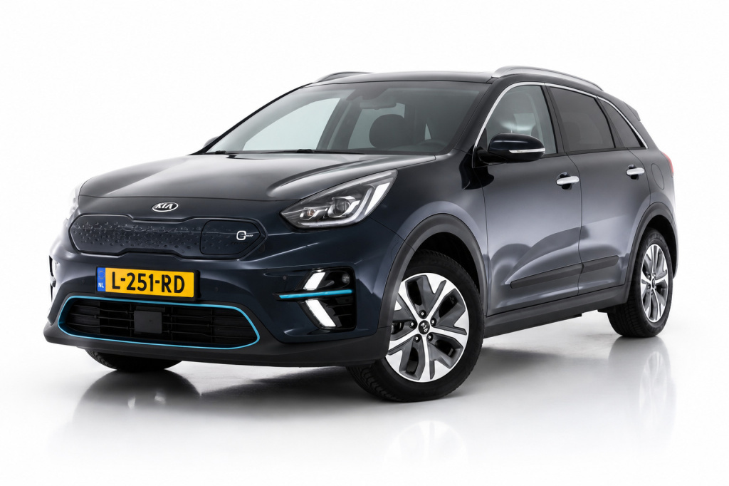 Kia E-niro dynamicplusline 64 kwh soh 99.6% | stoelverwarming | schuifdak | nap | stuurverwarming | camera