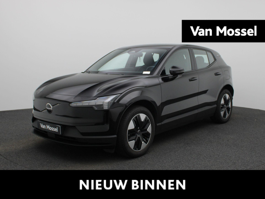 Volvo Ex30 single motor extended range core | automaat | apple carplay / android auto | navigatie | stoel- stuurverwarming | climate control | achteruitrijcamera | parkeersensoren | cruise control | lichtmetalen velgen |