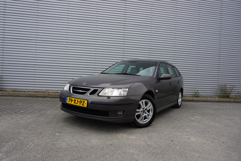 Saab 9-3 sport estate 1.8 vector airco / navi / cruise / stoelverw. / elektr. ramen / trekhaak / lm velgen / nap