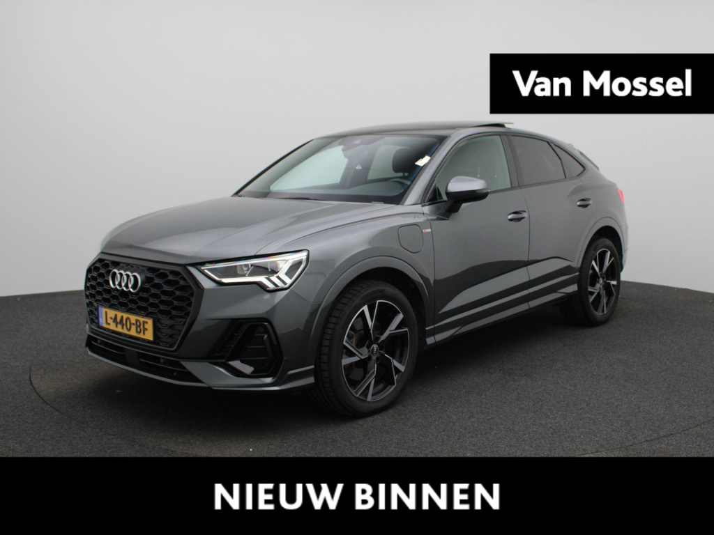 Audi Q3 sportback 45 tfsi e s edition | panoramadak | 2x s-line | automaat | leder | apple carplay / android auto | stoelverwarming | navigatie | camera | sfeerverlichting | parkeersensoren | cruise control | elektrische achterkle...