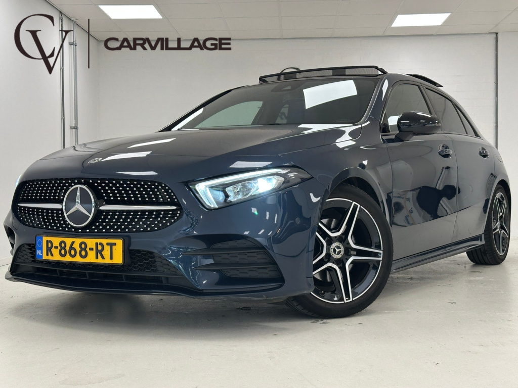 Mercedes-Benz A-Klasse 180 amg line night | panoramadak | sfeerverlichting | dodehoek detectie |