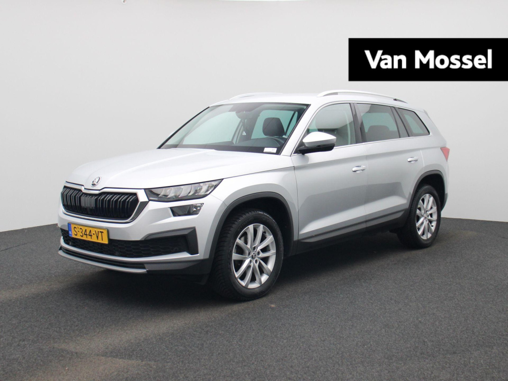 Skoda Kodiaq 1.5 tsi business edition | automaat | navigatie | apple carplay / android auto | dab | camera | half leder | cruise control | lichtmetalen velgen |