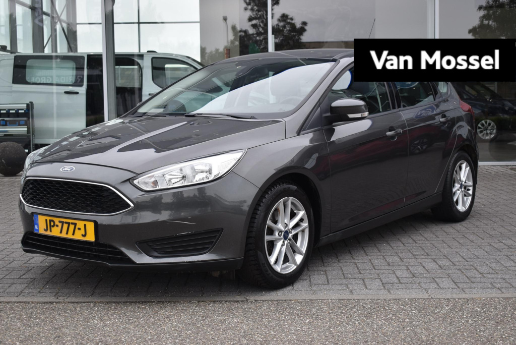 Ford Focus 1.0 trend | incl. nieuwe distrtibutieriem | trekhaak | airco | navigatie | cruise control | lmv | parkeersensoren achter |