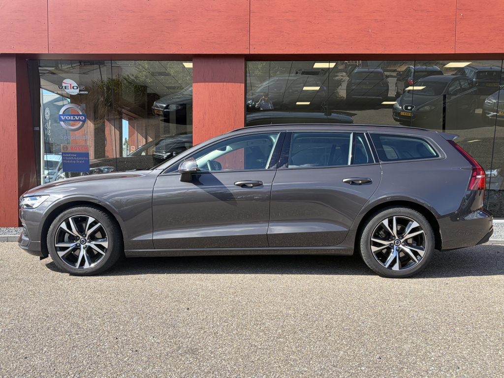 Volvo V60 2.0 b3 essential edition