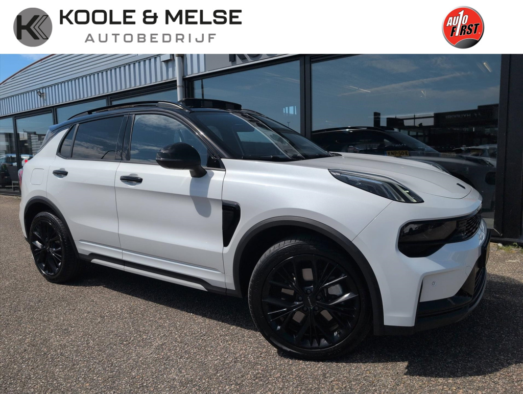 Lynk & Co 01 1.5 276pk phev more | pano | carplay | leer