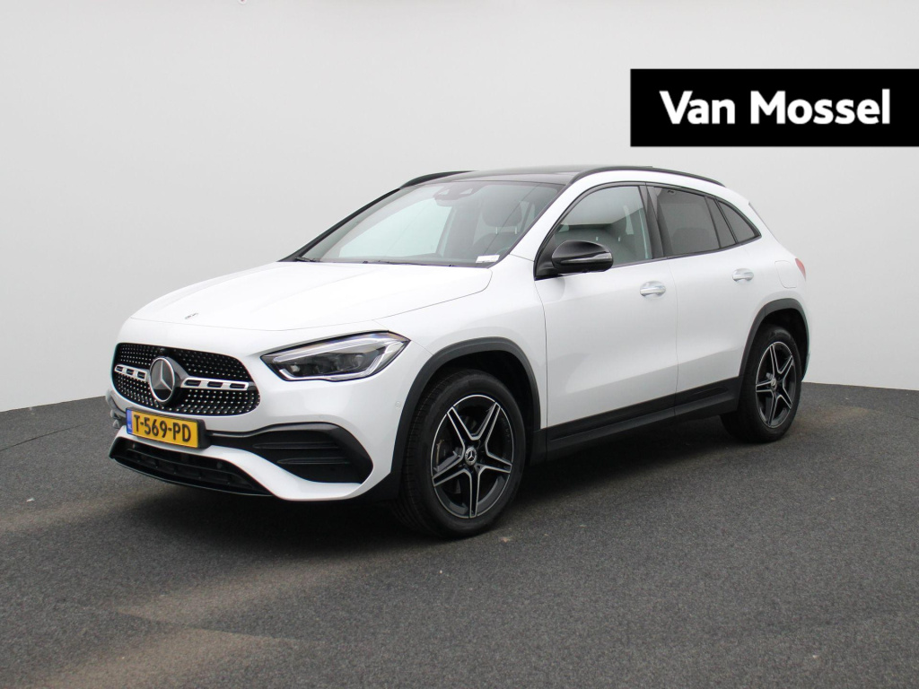 Mercedes-Benz Gla-klasse 250 e amg line premium plus | automaat | panorama dak | navigatie | sfeerverlichting | memory seats | heads-up | matrix | adaptive cruise control | stoelverwarming | half leder | camera | elektrische achterklep | virtual c...