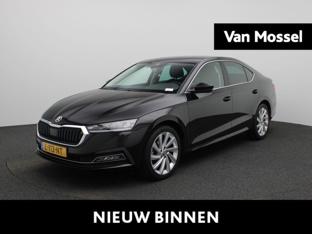 Skoda Octavia 1.0 tsi business edition | apple carplay / android auto | navigatie | climate control | cruise control | dab | lichtmetalen velgen |