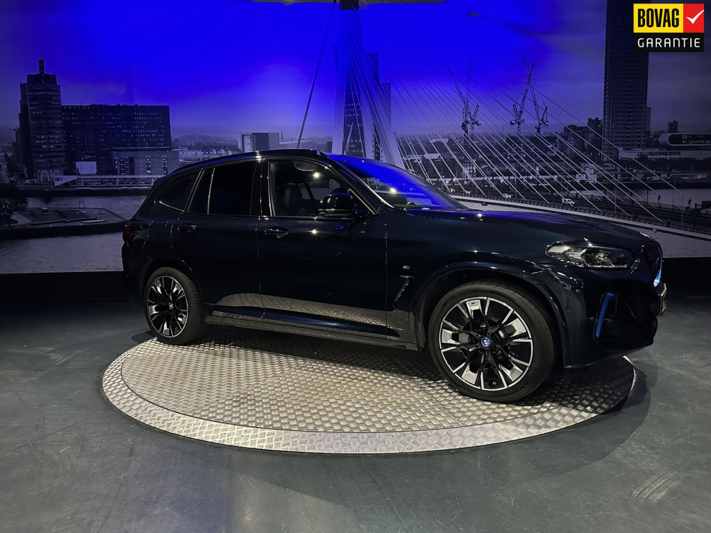 BMW Ix3 high executive 80 kwh *panoramadak*360camera*hud*harmankardon*