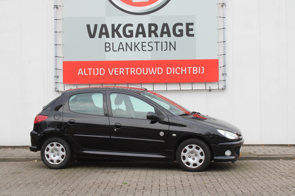 Peugeot 206 inclusief nieuwe apk en geen a 1.4 génération