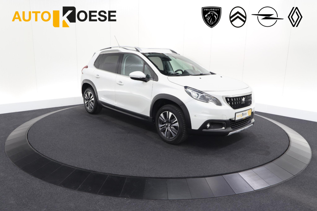 Peugeot 2008 puretech 110 eat6 allure | trekhaak | apple carplay | parkeersensoren | stoelverwarming