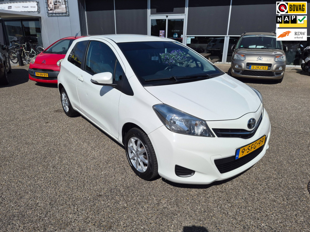 Toyota Yaris 1.0 vvt-i aspiration