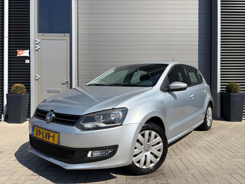 Volkswagen Polo 1.4-16v comfortline/automaat/cruise control/airconditioning/