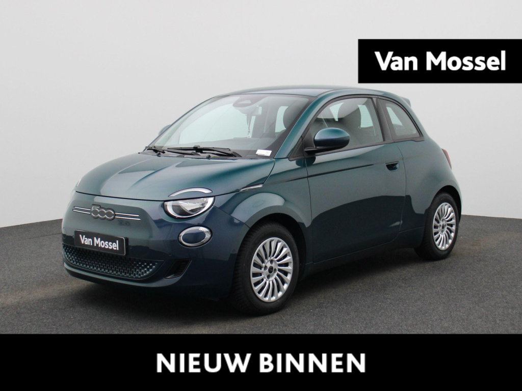 Fiat 500 500e 42 kwh passion | camera | apple carplay / android auto | navigatie | stoel verwarming | climate control | cruise control | navigatie | bluetooth |