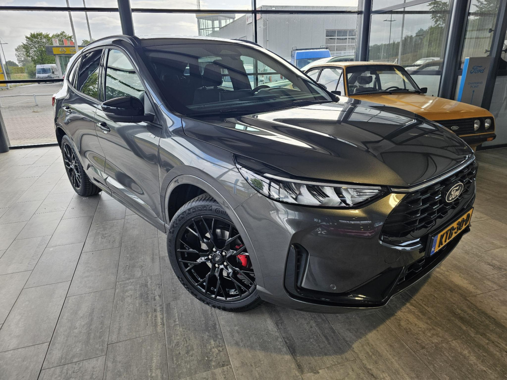 Ford Kuga 2.5 phev st-line x