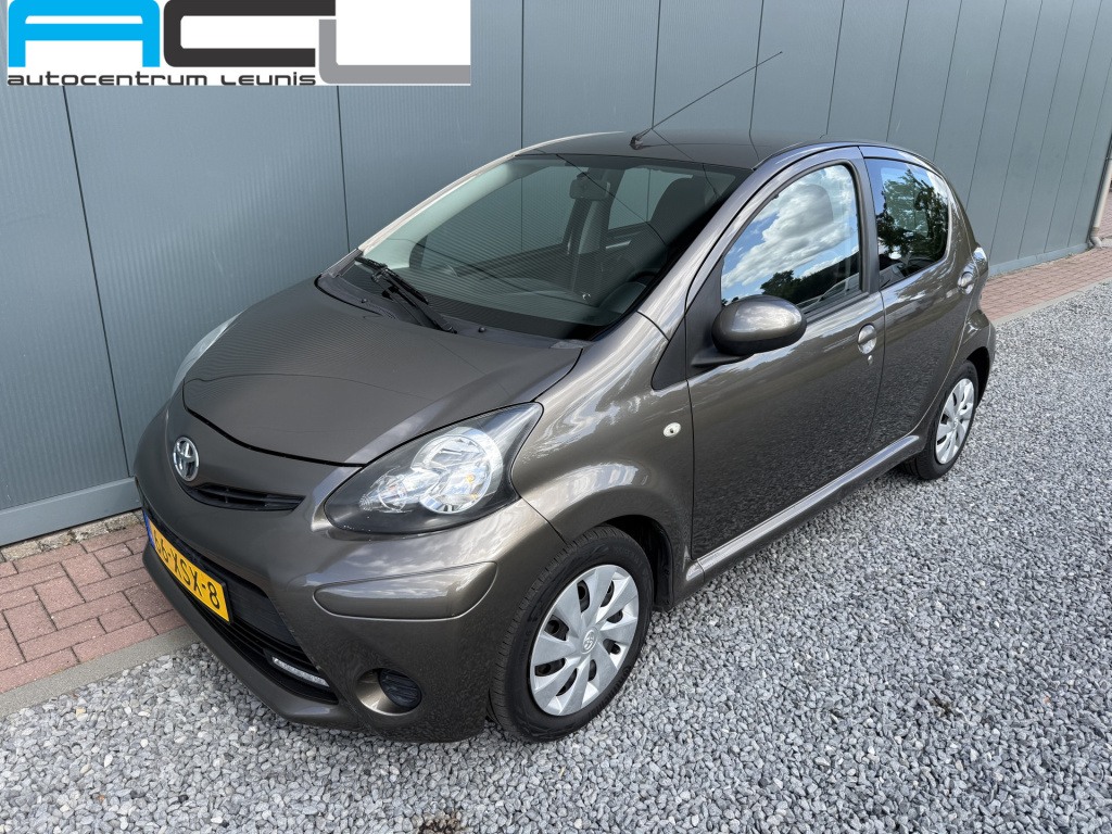 Toyota Aygo 1.0 vvt-i aspiration airco 5-drs