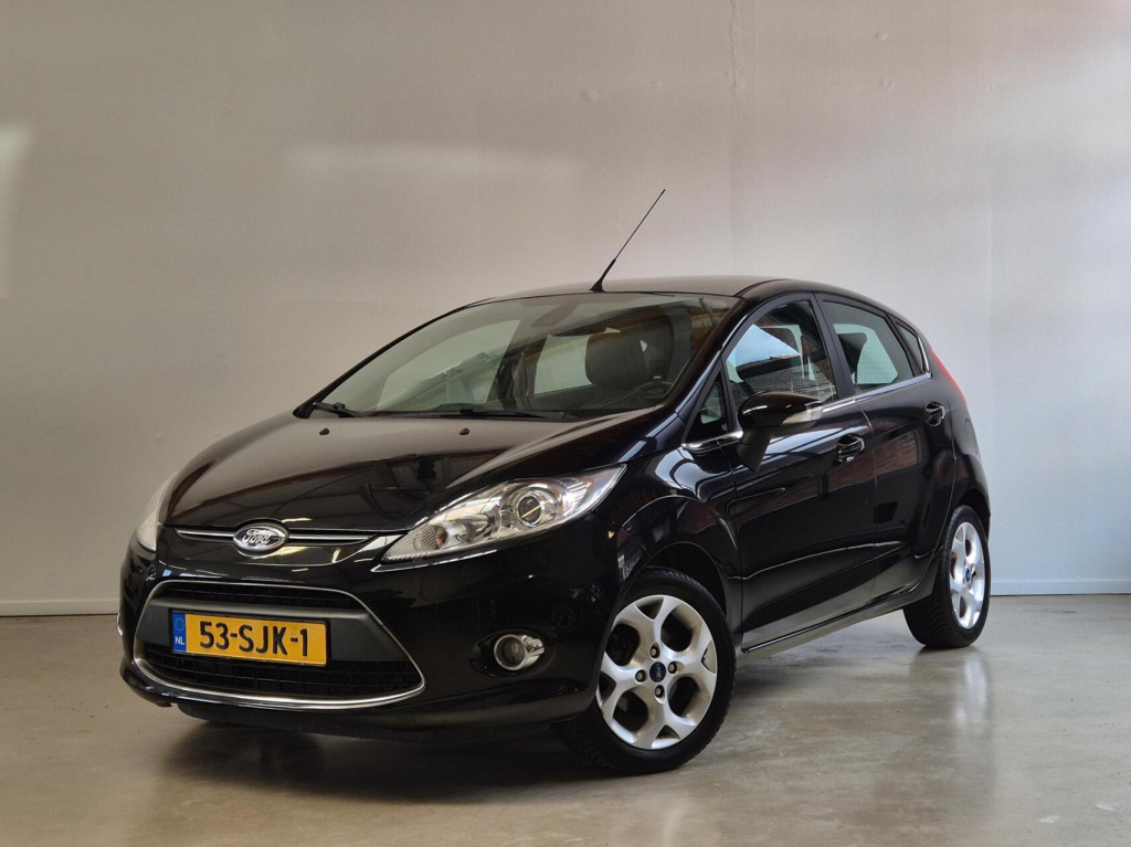 Ford Fiesta 1.25 titanium / keyless / cruisecontrol / nieuwe distriebutieriem