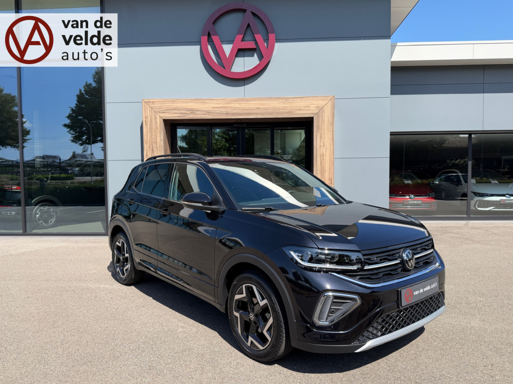 Volkswagen T-cross 1.5 tsi 150pk dsg r-line | camera | trekhaak | navi | iq light | rijklaar incl. garantie