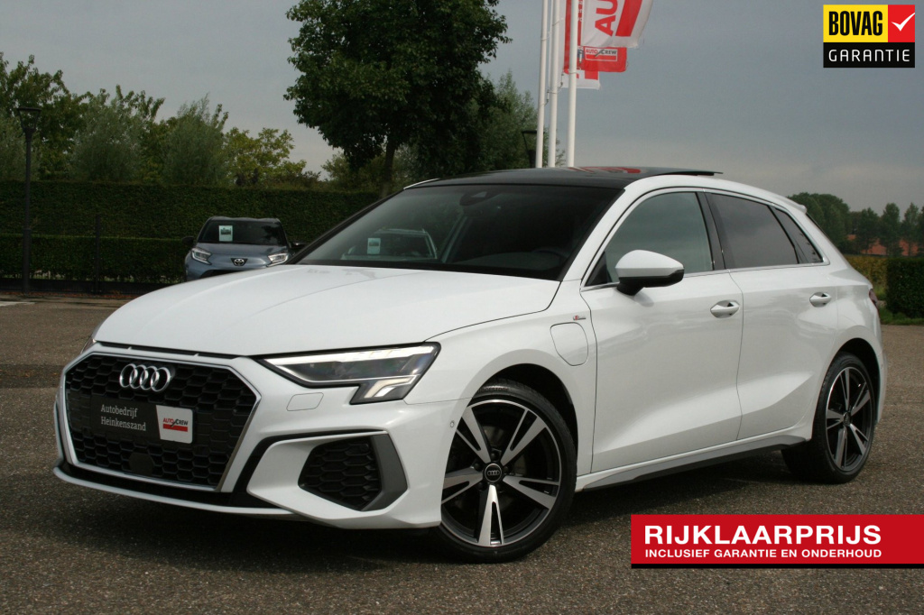Audi A3 sportback 40 tfsi e s-line / pano / leer / matrix / camera / b&o