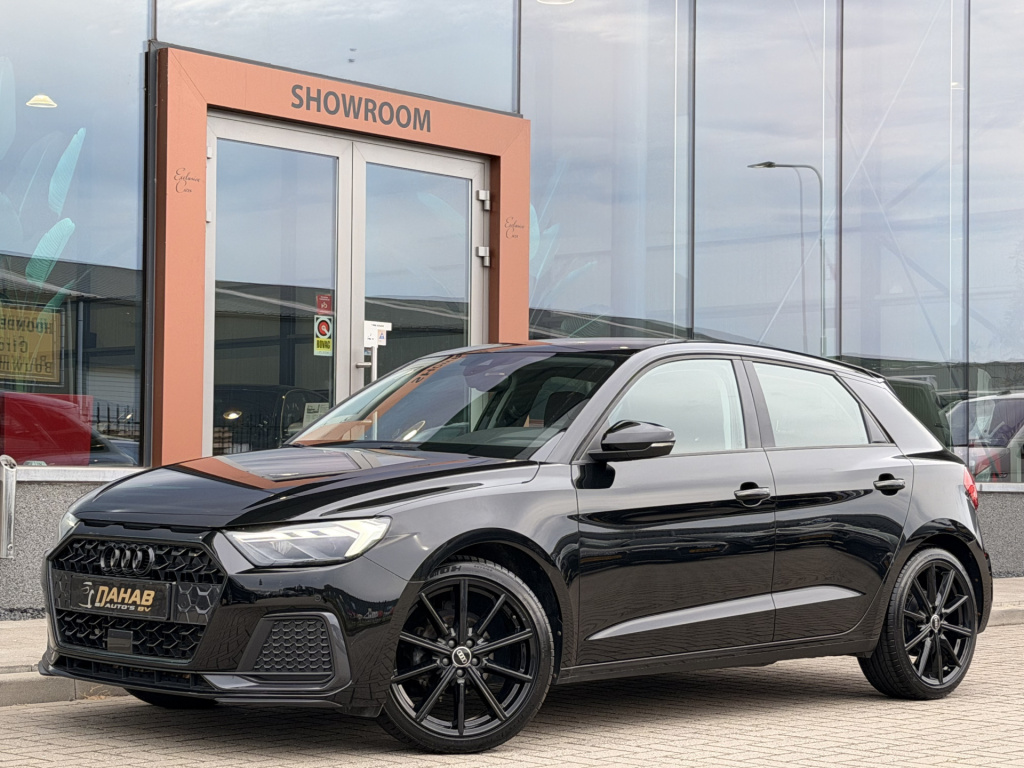Audi A1 Sportback 25 tfsi pro line | apple carplay | lane assist | 18 inch | stoelverwarming | automaat | cruise | keyless |