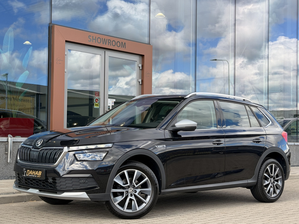 Skoda Kamiq 1.0 tsi scout line | apple carplay | lane assist | stoel/stuur verwarming | 17 inch | achteruitrijcamera |