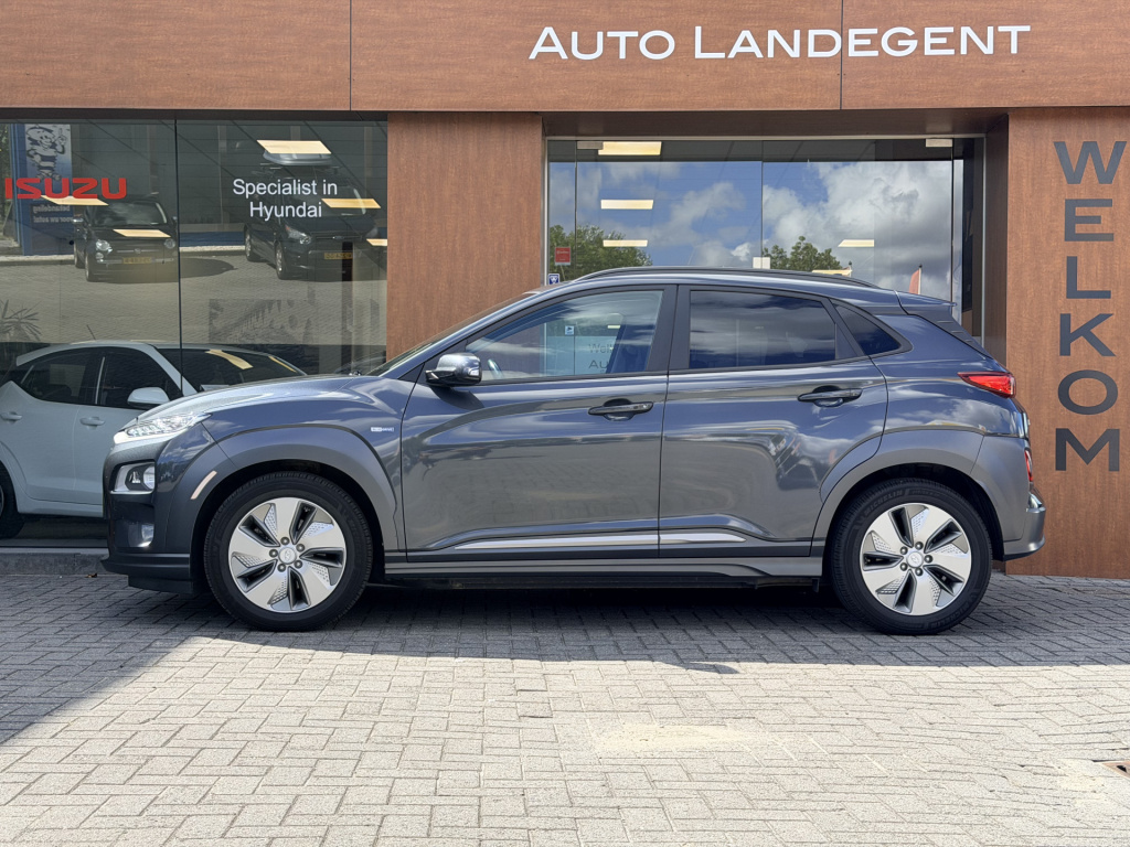 Hyundai Kona ev premium sky 64 kwh | full options | range 450 km