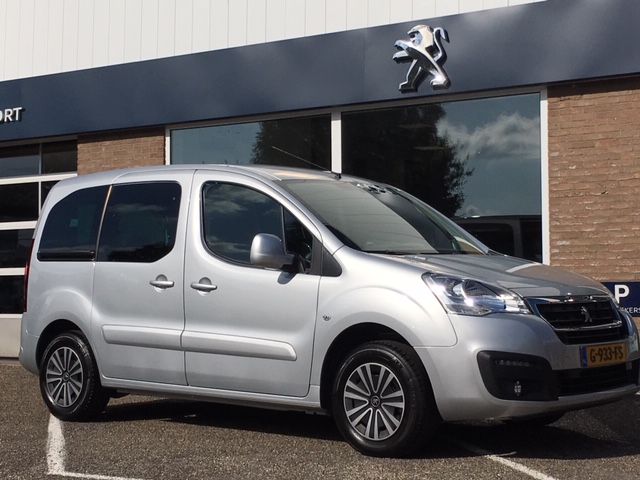 Peugeot Partner tepee 1.2 110pk active | trekhaak | apple carplay | airco | cruise control | led | bluetooth bellen & muziekstreaming | radio touchscreen
