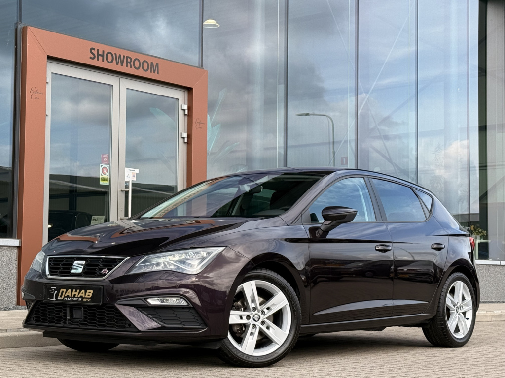Seat Leon 1.4 ecotsi fr | stoelverwarming | half leder | seat sound | achteruitrijcamera | apple carplay |