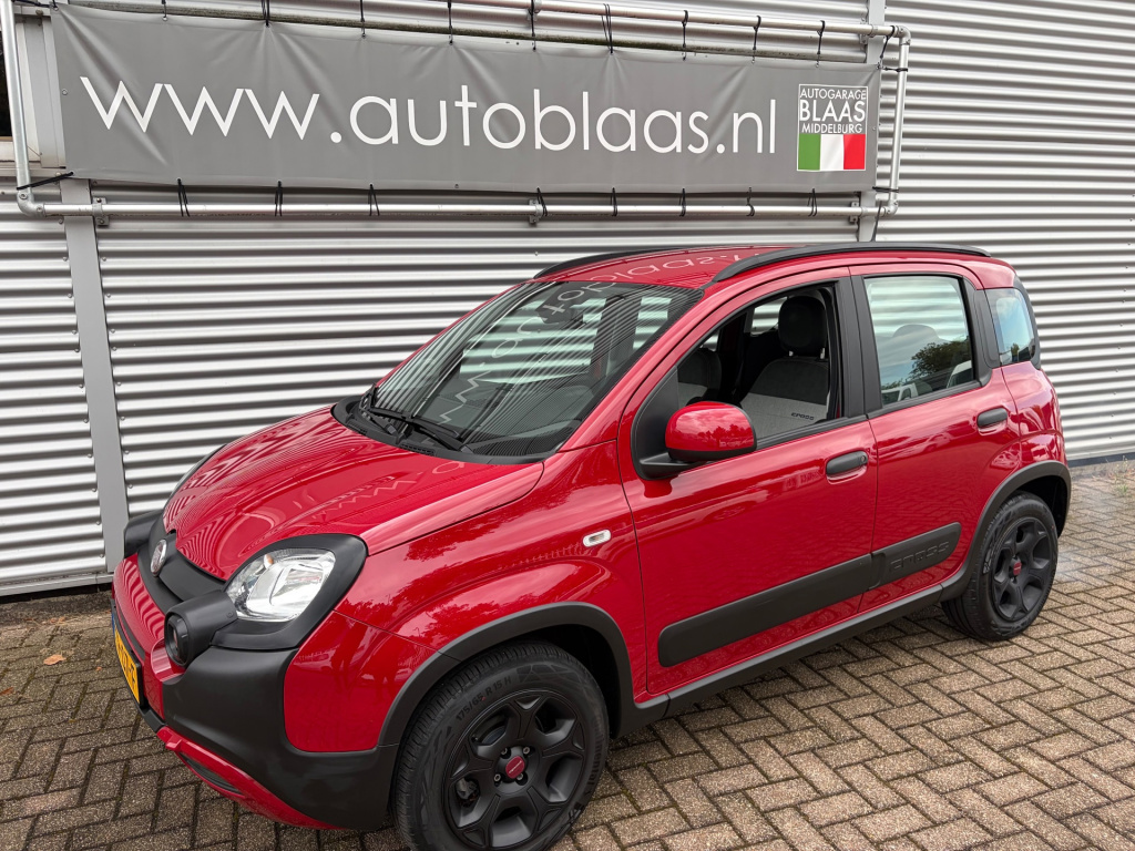 Fiat Panda 1.0 hybrid cross