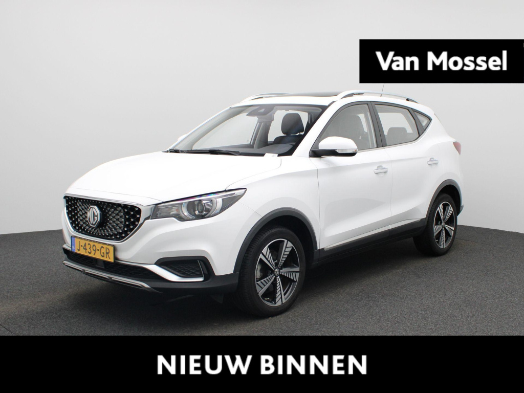 MG Zs Ev mg luxury 45 kwh aut. | panoramadak | lederen bekleding | navigatie | parkeer camera | apple carplay | stoelverwarming