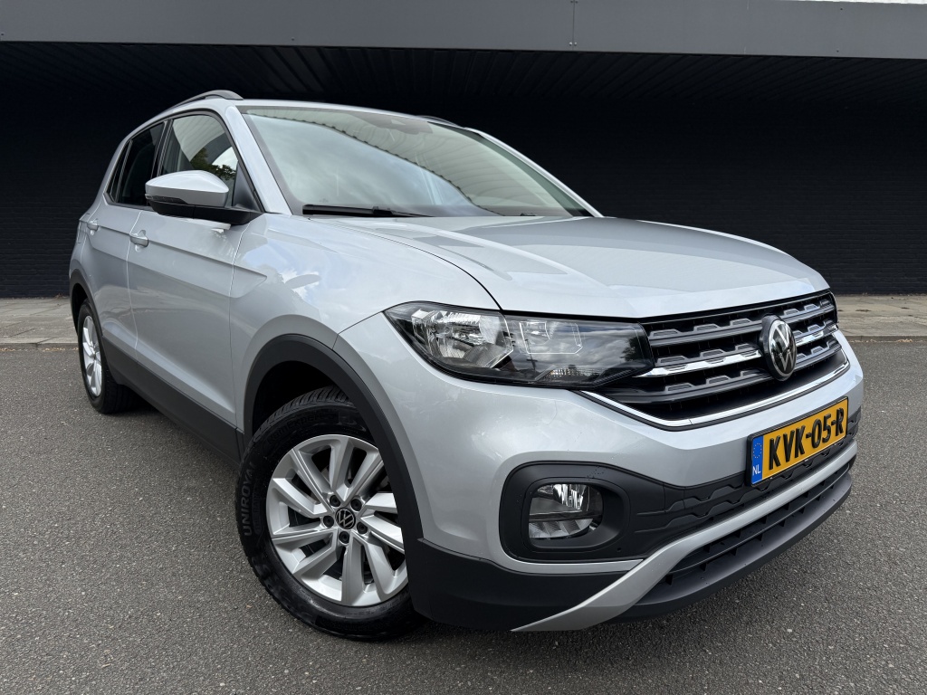 Volkswagen T-cross 1.0 tsi life - adaptieve cruise - trekhaak - camera -