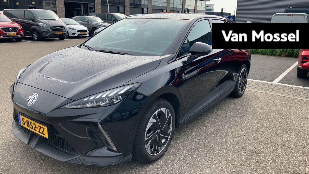 MG Mg4 Ev electric luxury 64 kwh | navi | led koplampen | 360 camera | stoelverwarming | carplay | mg i-smart