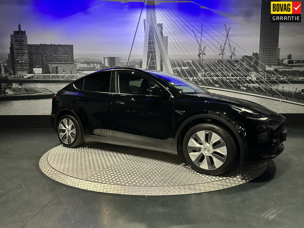 Tesla Model Y rwd 58 kwh *origineel nl*trekhaak*pano*
