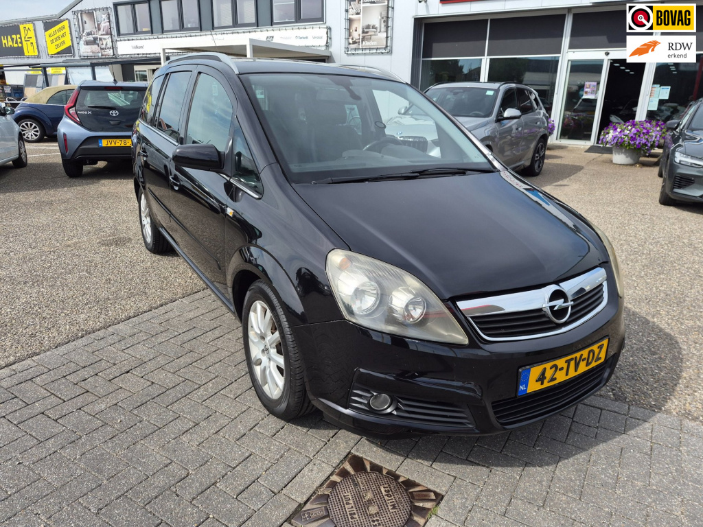 Opel Zafira 2.2 cosmo