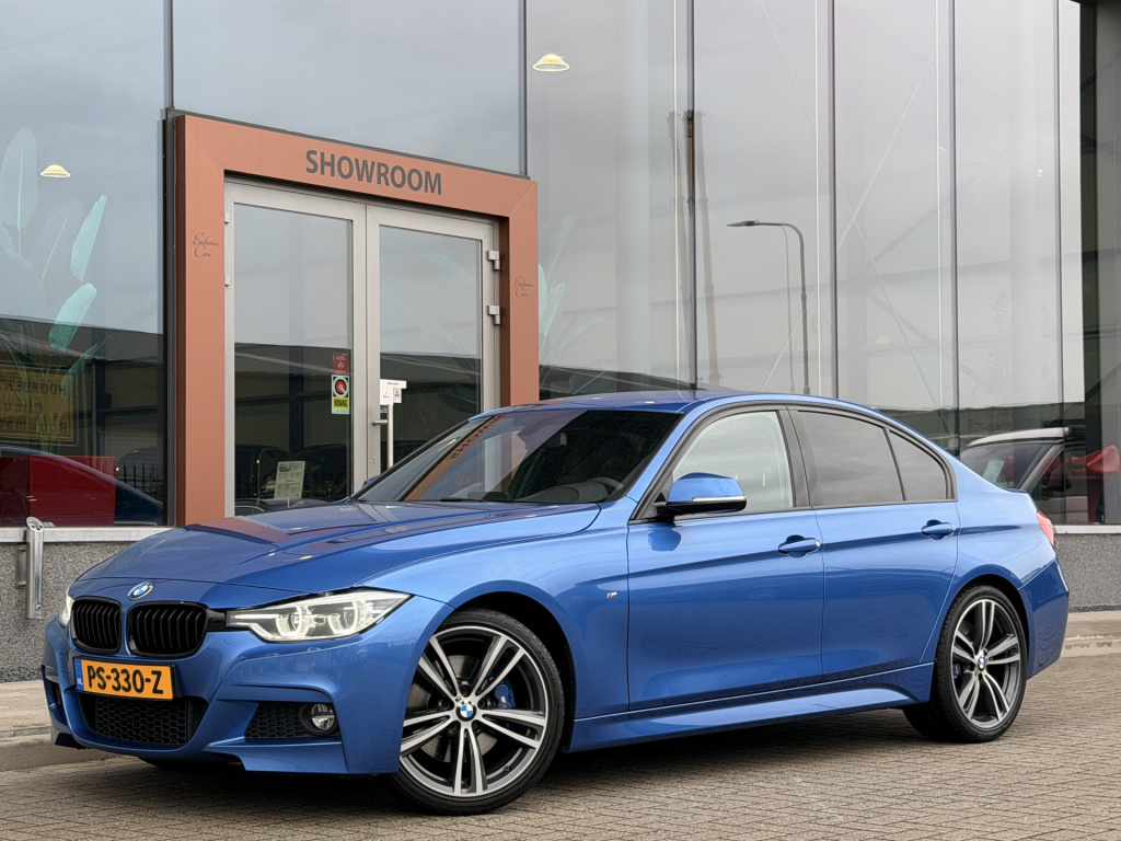 BMW 3-serie 320i m-sport | cruise | stoelverwarming | navi | leder | led |