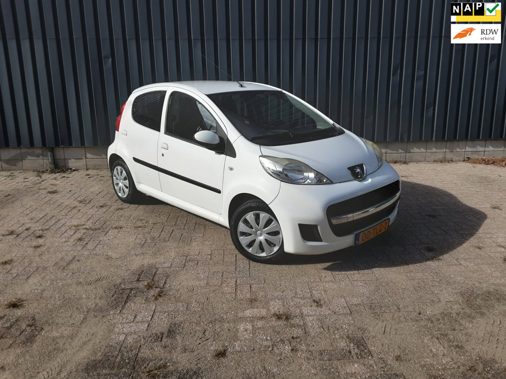 Peugeot 107 1.0-12v xs