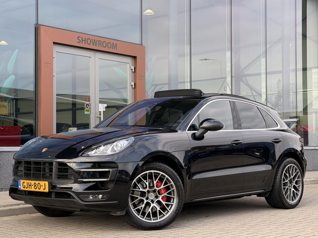 Porsche Macan 3.6 turbo | pano | bose | memory | cruise | luchtvering | stoelverwarming v + a | stoelkoeling | elek. trekhaak | keyless | achteruitrijcamera |