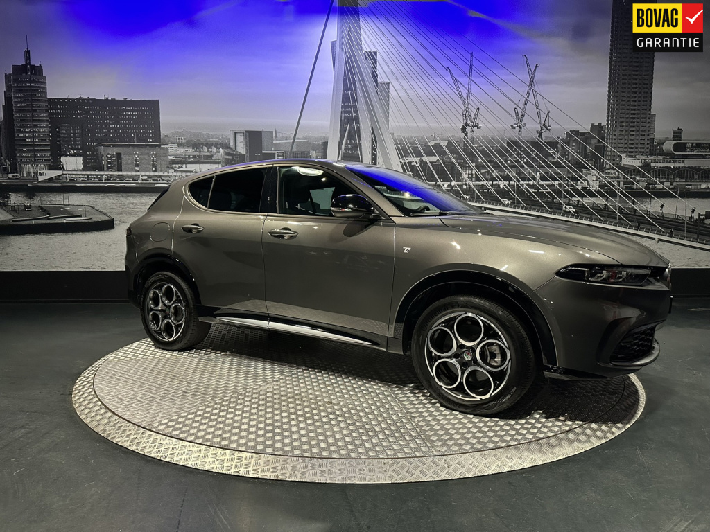 Alfa Romeo Tonale 1.3 ibrida plug-in q4