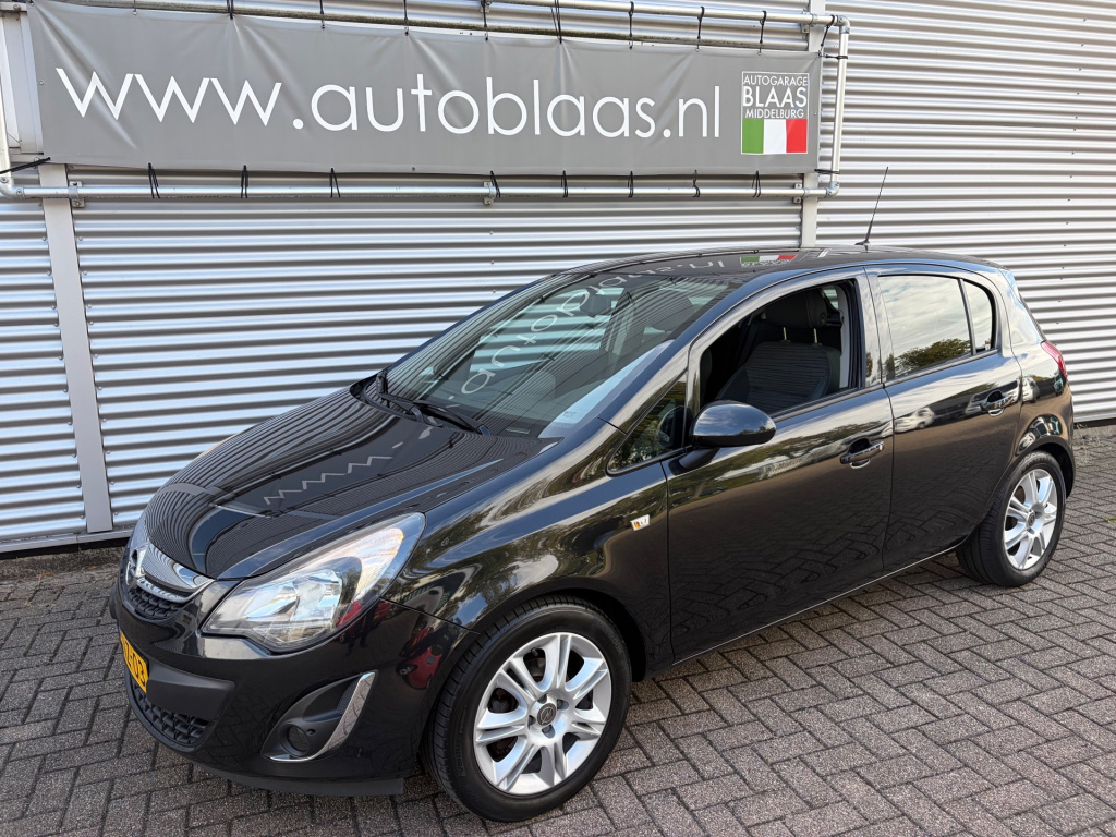 Opel Corsa 1.4-16v cosmo